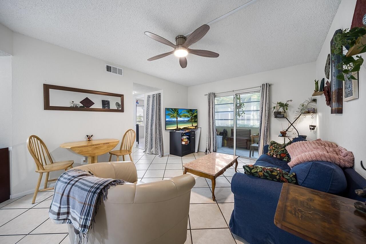 1507 SE Royal Green Circle, Unit 102, Port Saint Lucie, FL 34952 Photo