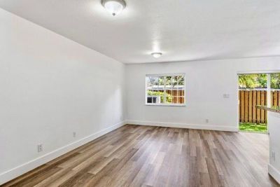 330 SW 2nd Avenue, Unit 14, Hallandale Beach, FL 33009 Photo