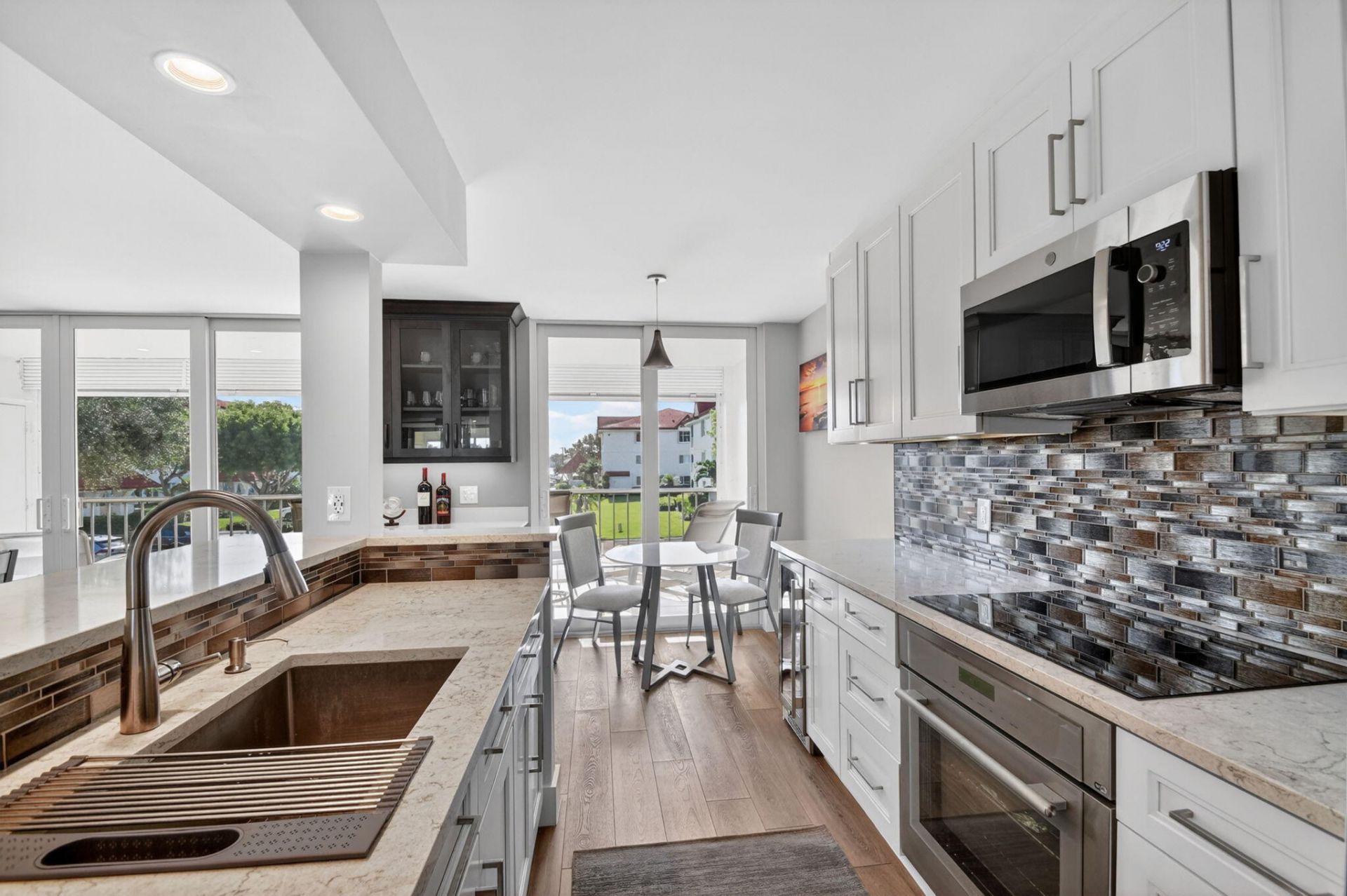 104 Half Moon Circle, Unit D2, Hypoluxo, FL 33462 Photo