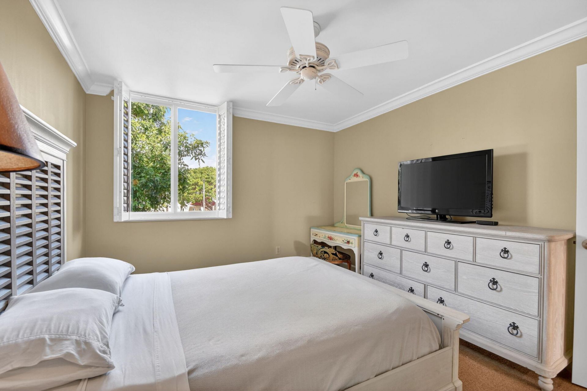 104 Half Moon Circle, Unit D2, Hypoluxo, FL 33462 Photo