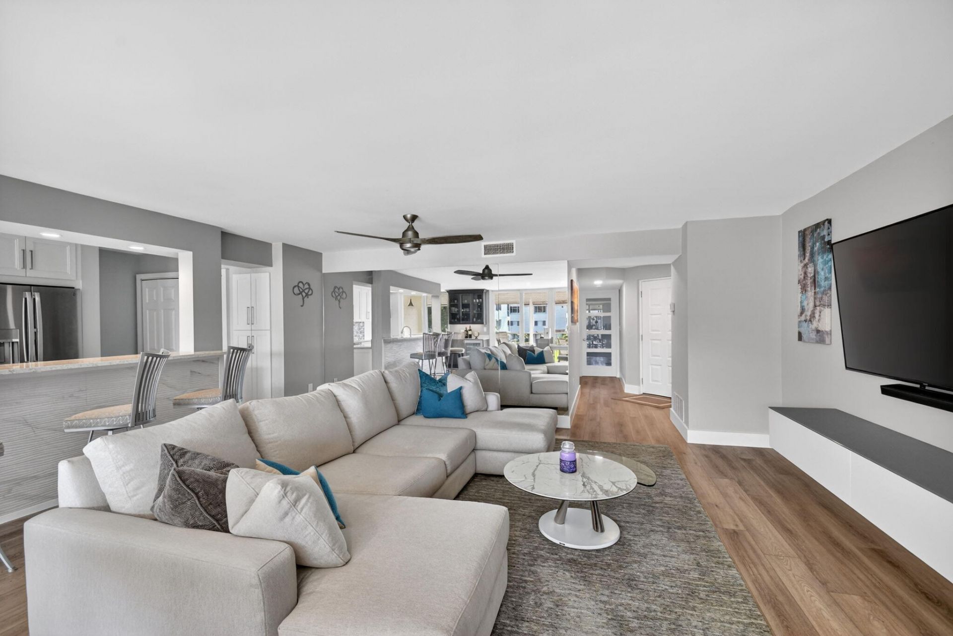 104 Half Moon Circle, Unit D2, Hypoluxo, FL 33462 Photo