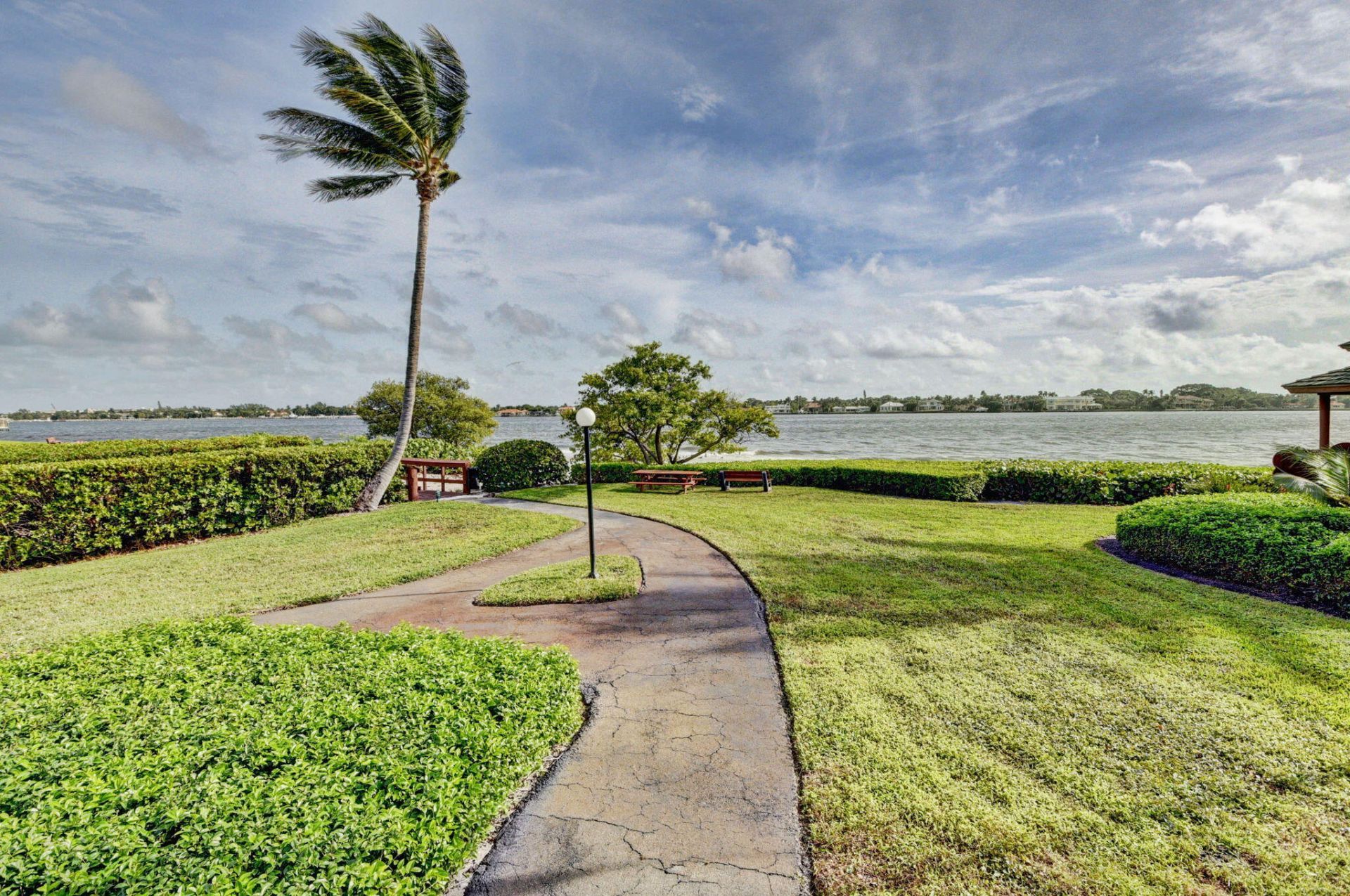 104 Half Moon Circle, Unit D2, Hypoluxo, FL 33462 Photo