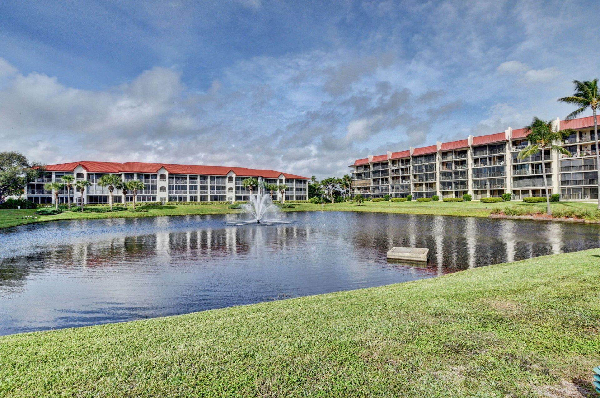 104 Half Moon Circle, Unit D2, Hypoluxo, FL 33462 Photo