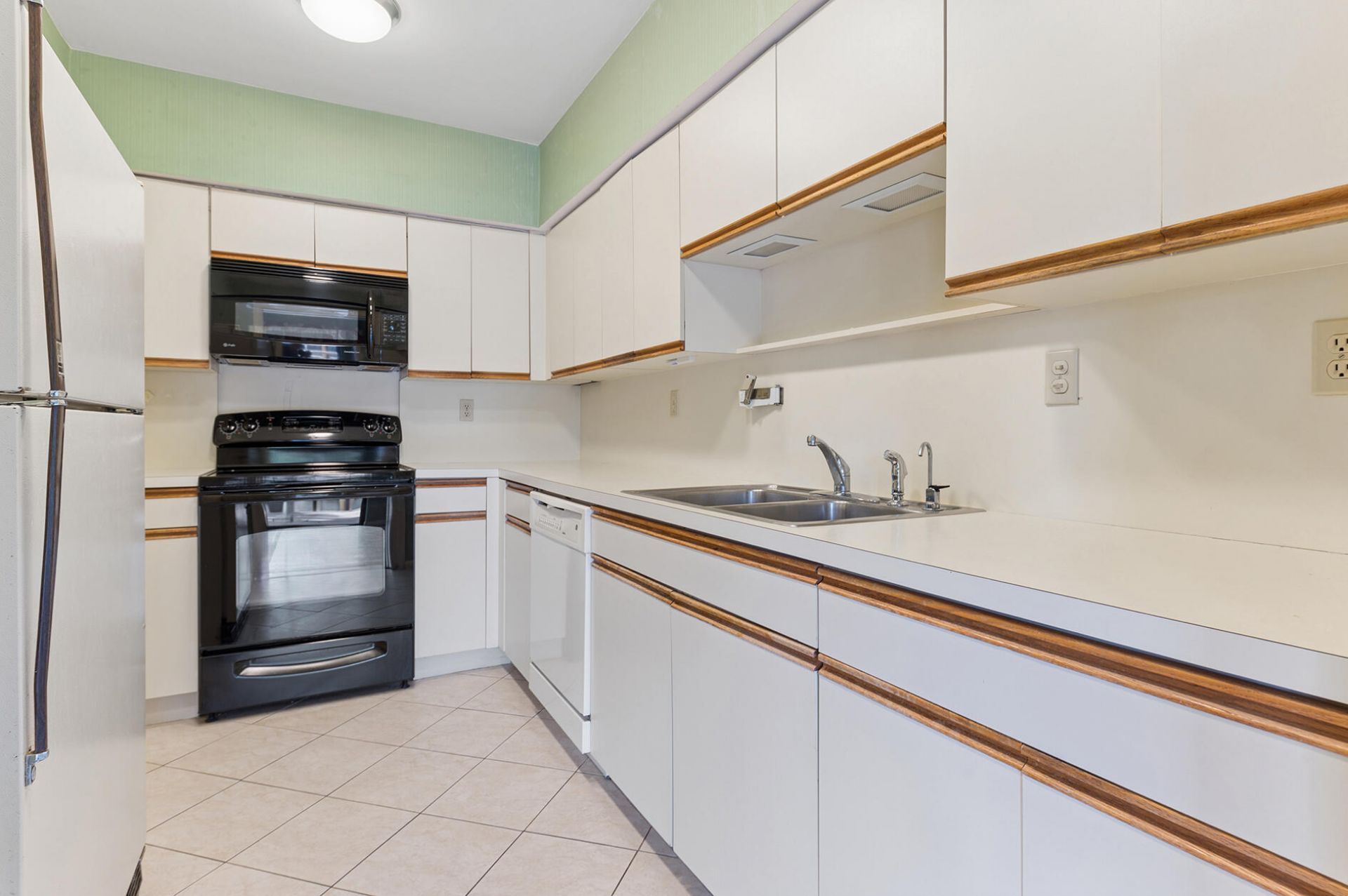 800 Andrews Avenue, Unit 4, Delray Beach, FL 33483 Photo