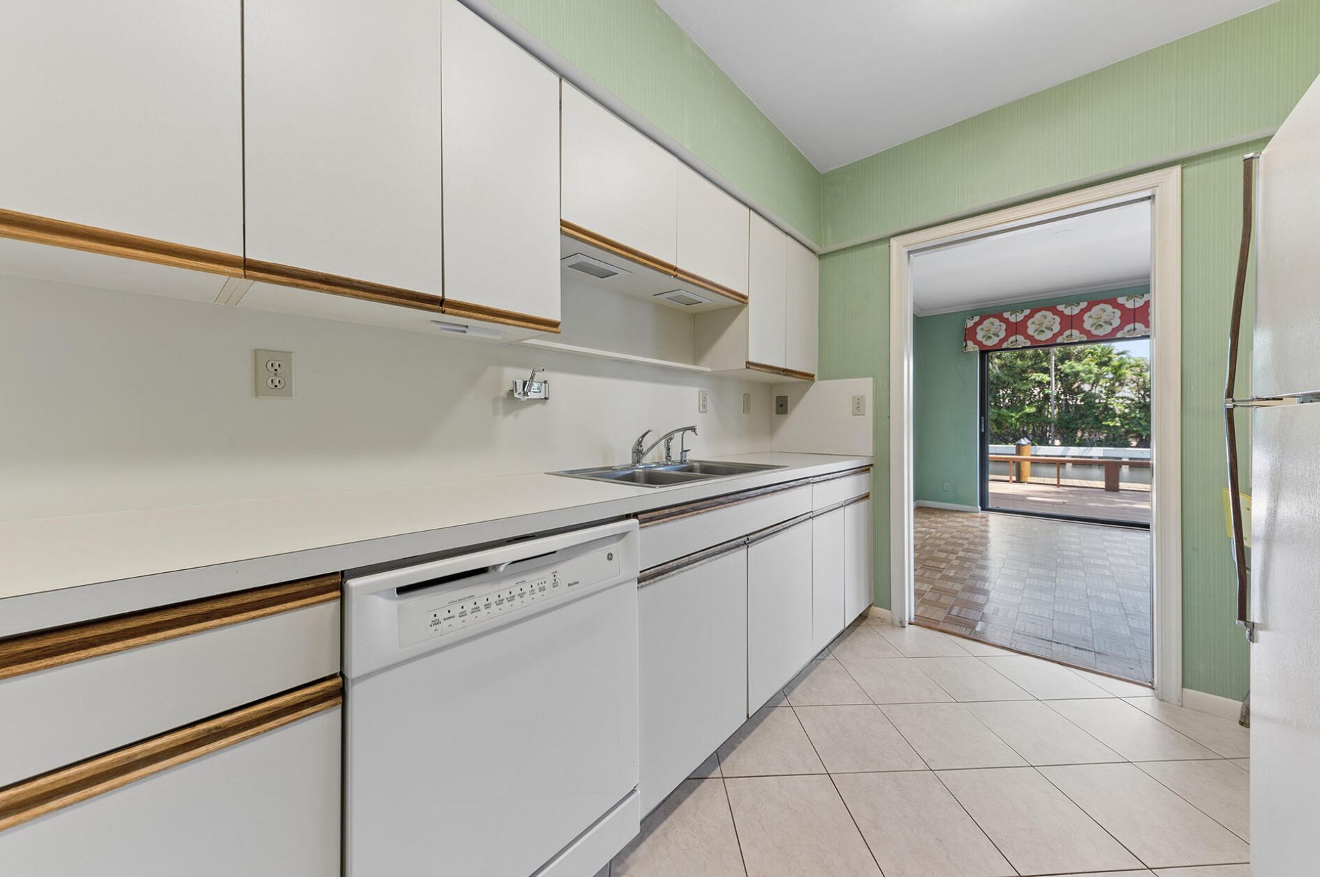 800 Andrews Avenue, Unit 4, Delray Beach, FL 33483 Photo
