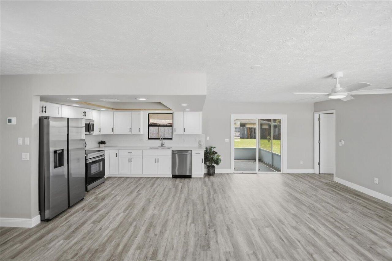 765 SE Floresta Drive, Port Saint Lucie, FL 34983 Photo
