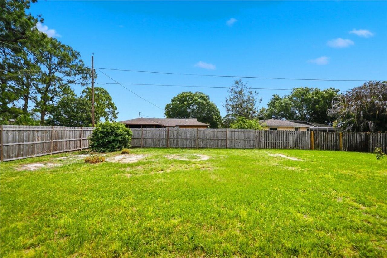765 SE Floresta Drive, Port Saint Lucie, FL 34983 Photo