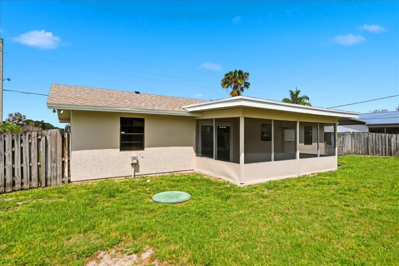 765 SE Floresta Drive, Port Saint Lucie, FL 34983 Photo