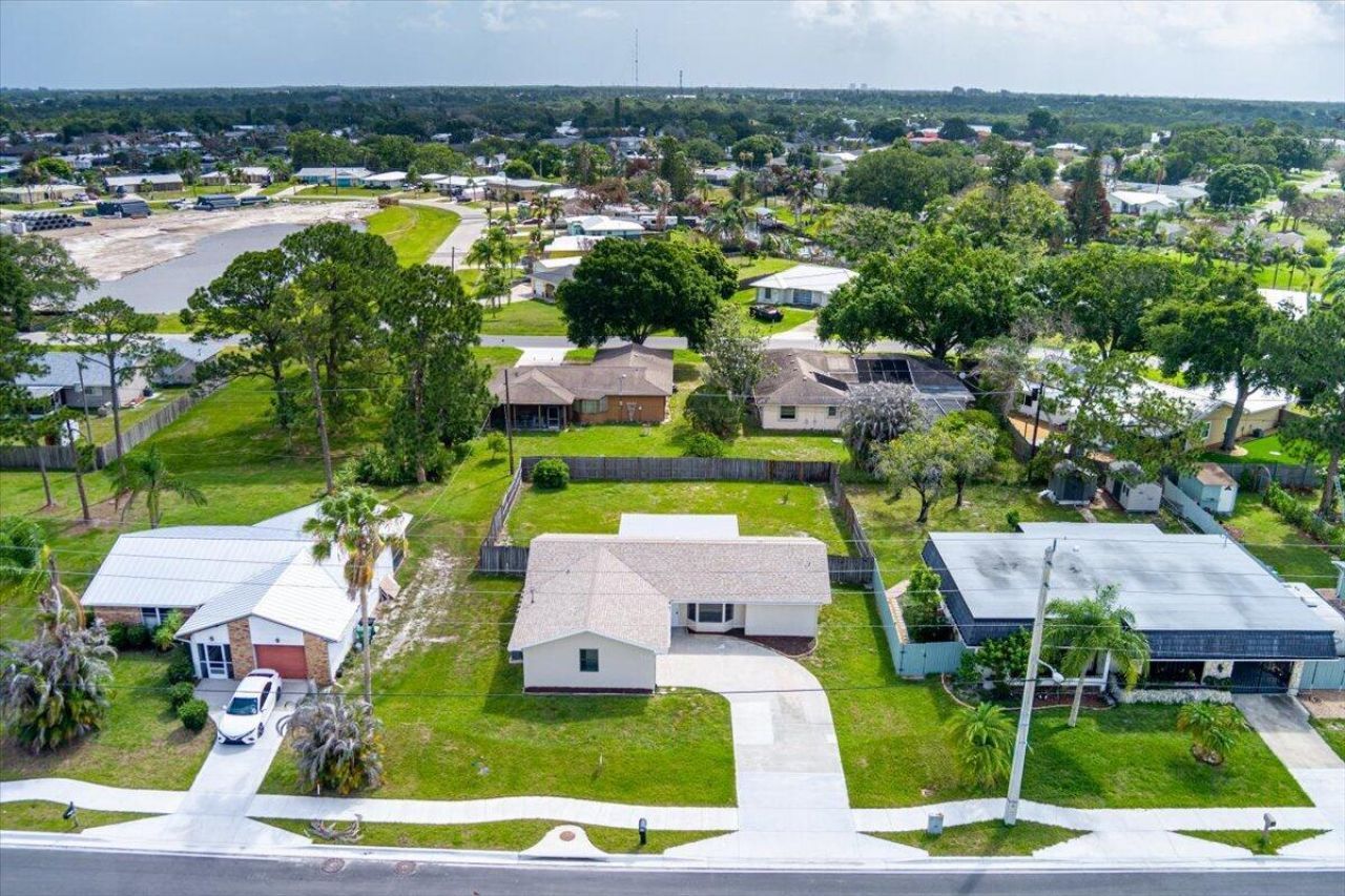 765 SE Floresta Drive, Port Saint Lucie, FL 34983 Photo