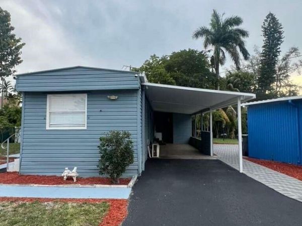 2000 N Congress Avenue, Unit 41, West Palm Beach, FL 33409