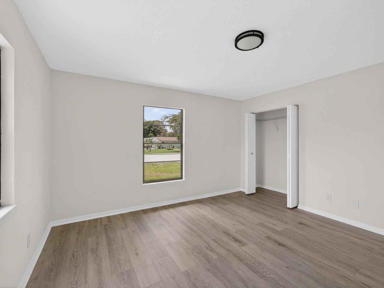 2575 1st Place, Vero Beach, FL 32962 Photo