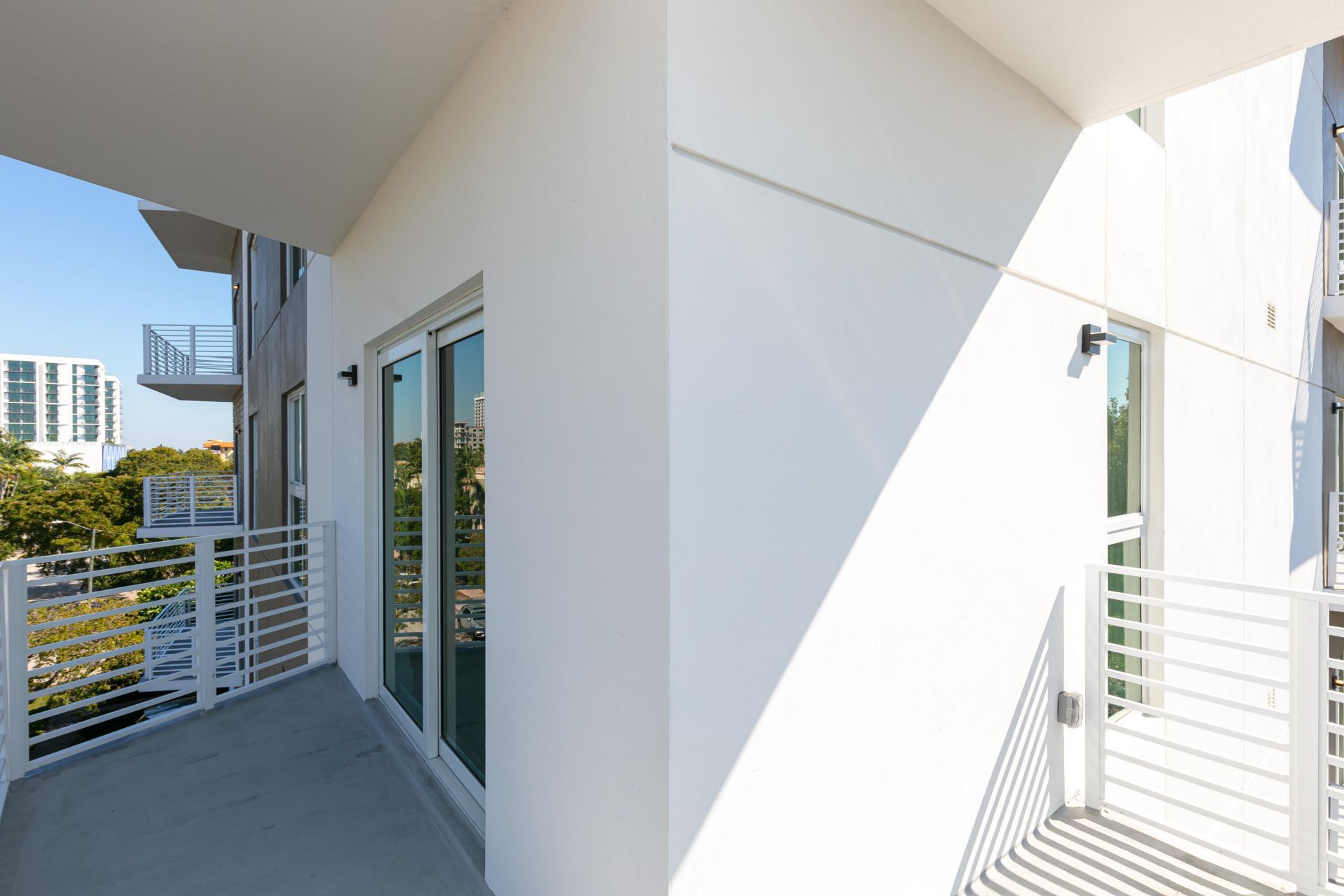 1938 Jackson Street, Unit 402, Hollywood, FL 33020 Photo