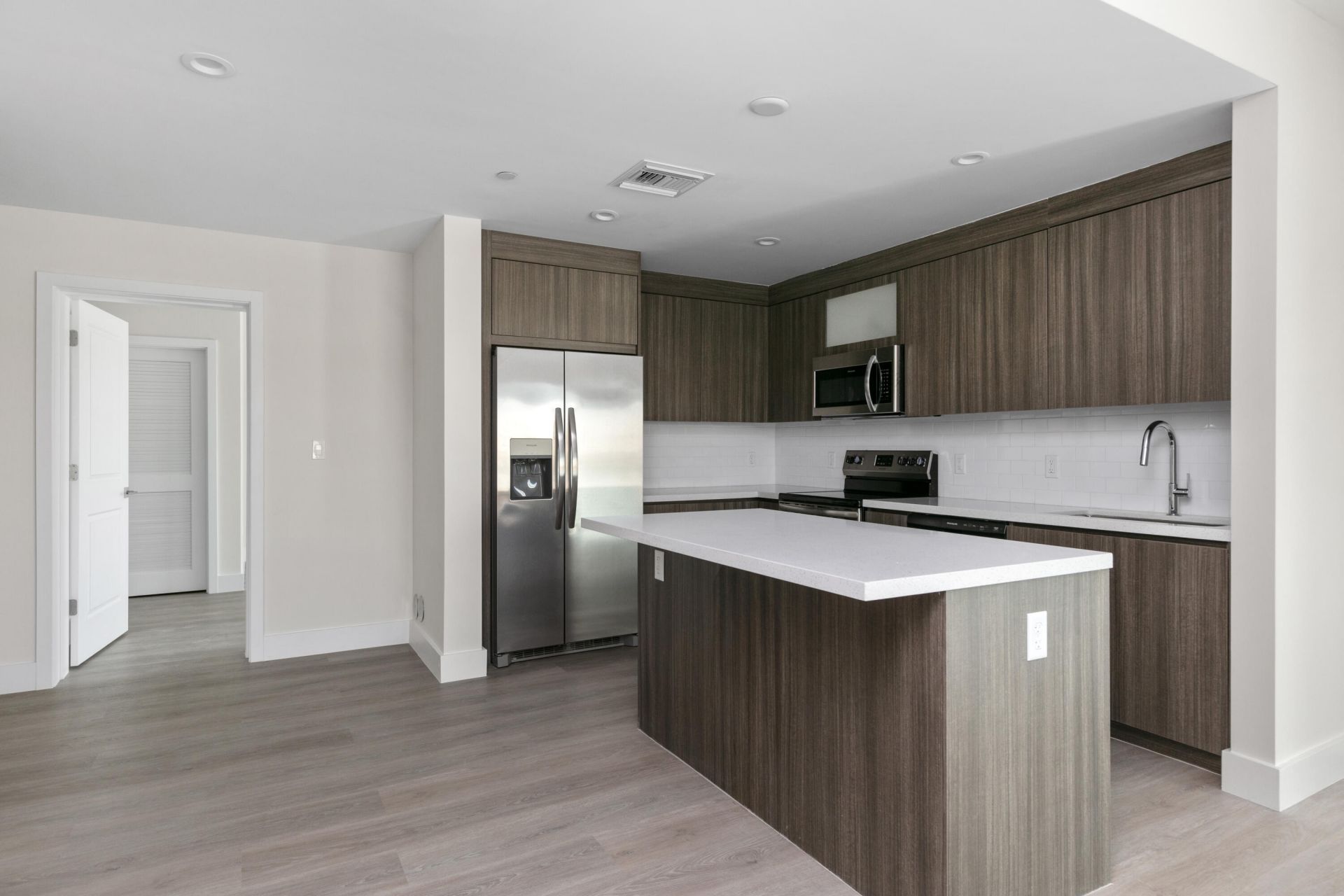 1938 Jackson Street, Unit 402, Hollywood, FL 33020 Photo