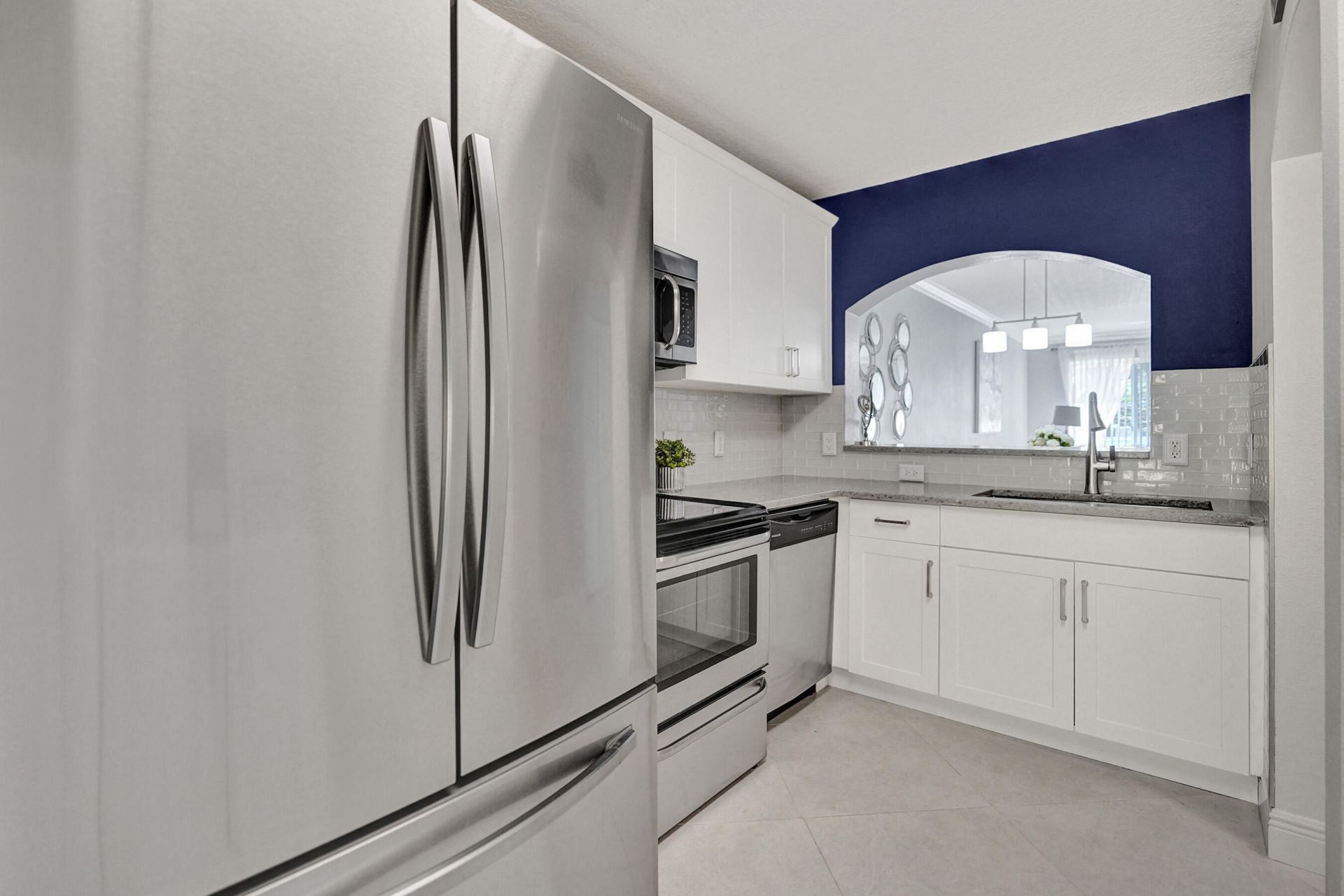 3730 N Jog Road, Unit 105, West Palm Beach, FL 33411 Photo