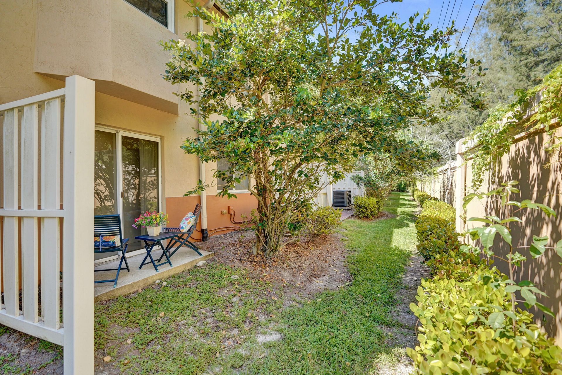 3730 N Jog Road, Unit 105, West Palm Beach, FL 33411 Photo
