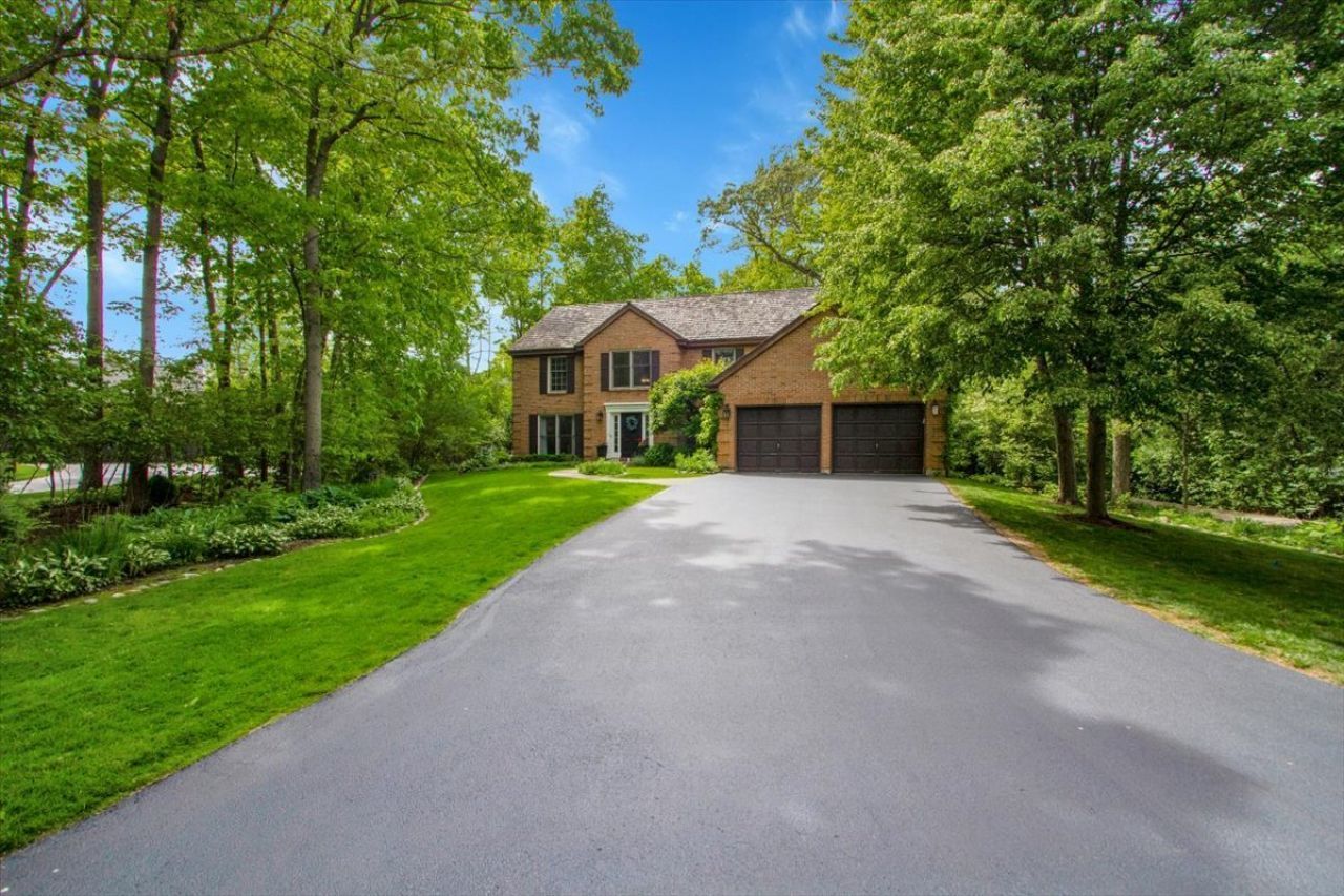 850 Carlyle Circle , Lake Bluff, IL 60044 Main Photo