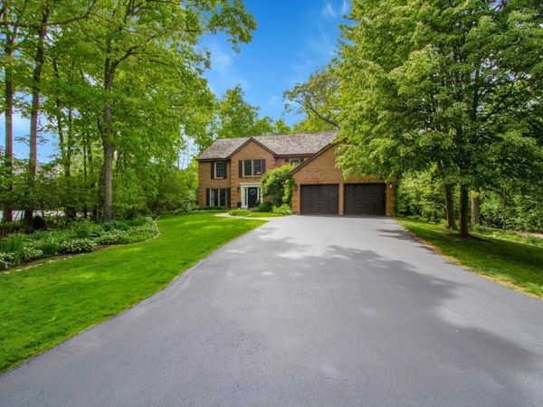 850 Carlyle Circle , Lake Bluff, IL 60044