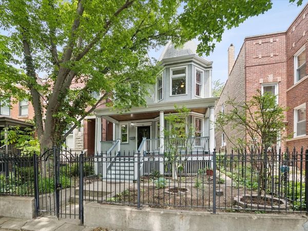 1454 W Cuyler Avenue , Chicago, IL 60613