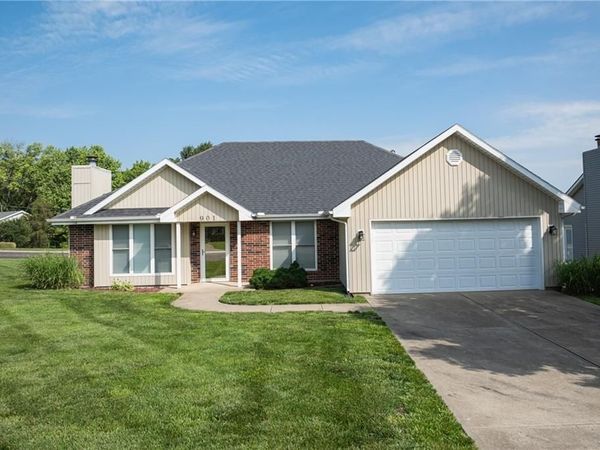 901 Fox Ridge Drive, Warrensburg, MO 64093