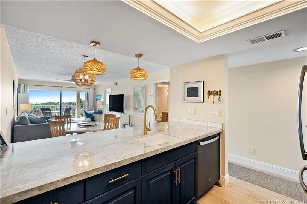 379 NE Tradewind Lane, Unit 1103, Stuart, FL 34996 Photo