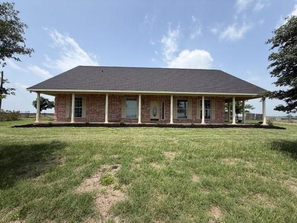 9652 County Road 4360, Frost, TX 76641