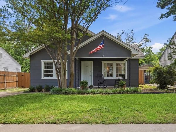 3821 El Campo Avenue , Fort Worth, TX 76107
