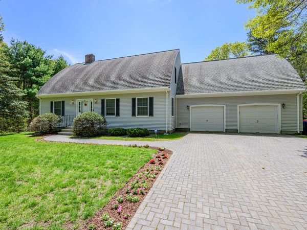 66 Squaw'S Path, East Wareham, MA 02538