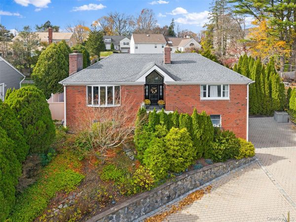 6 Hunting Ridge Road, White Plains, NY 10605