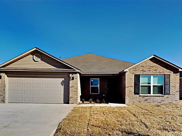 408 Fox Burrow Lane, Newcastle, OK 73065