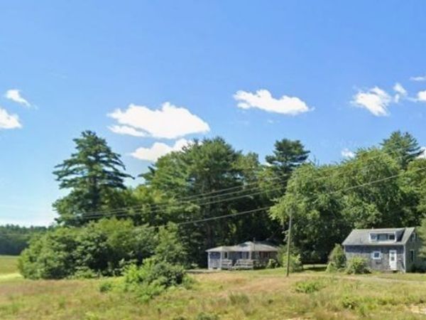 16-16R Indian Street, Carver, MA 02330