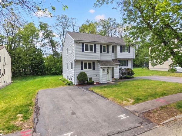 27 Jefferey Ln, Unit 27, Haverhill, MA 01832