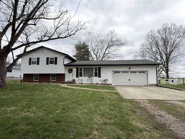 790 N Buena Vista Street , Newark, OH 43055