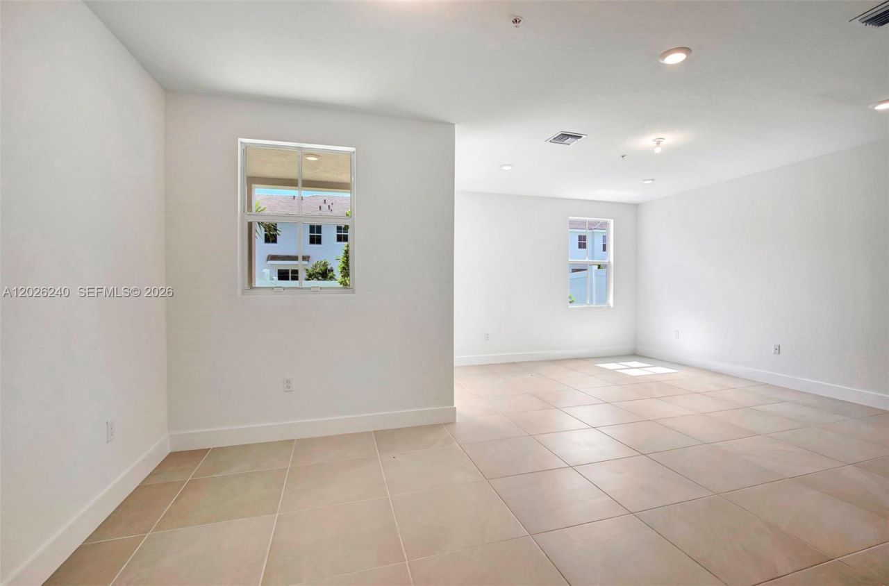 129 SW 171st Way , Pembroke Pines, FL 33027 Photo