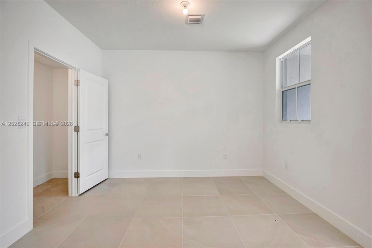 129 SW 171st Way , Pembroke Pines, FL 33027 Photo