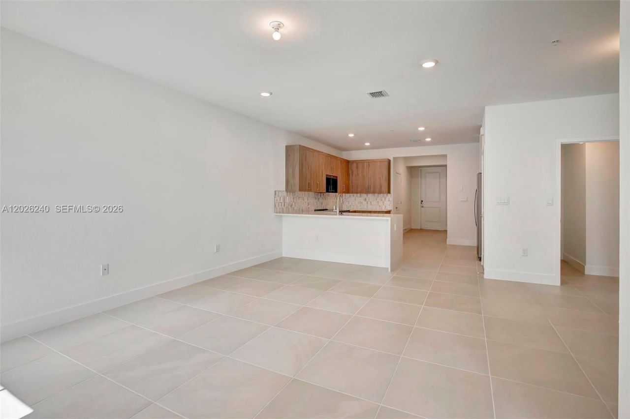 129 SW 171st Way , Pembroke Pines, FL 33027 Photo