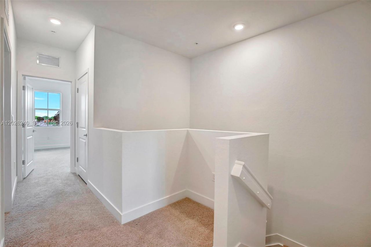 129 SW 171st Way , Pembroke Pines, FL 33027 Photo