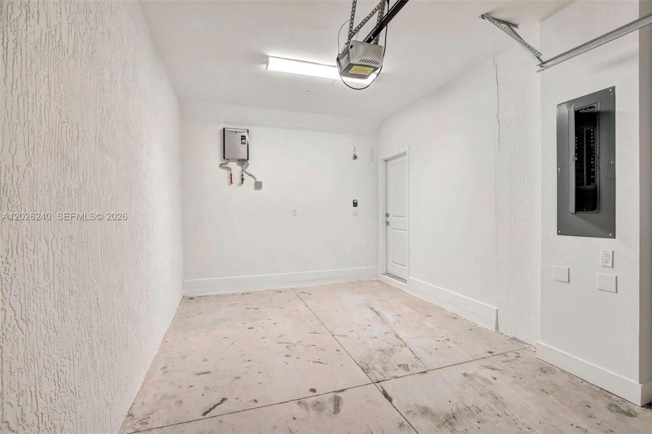129 SW 171st Way , Pembroke Pines, FL 33027 Photo