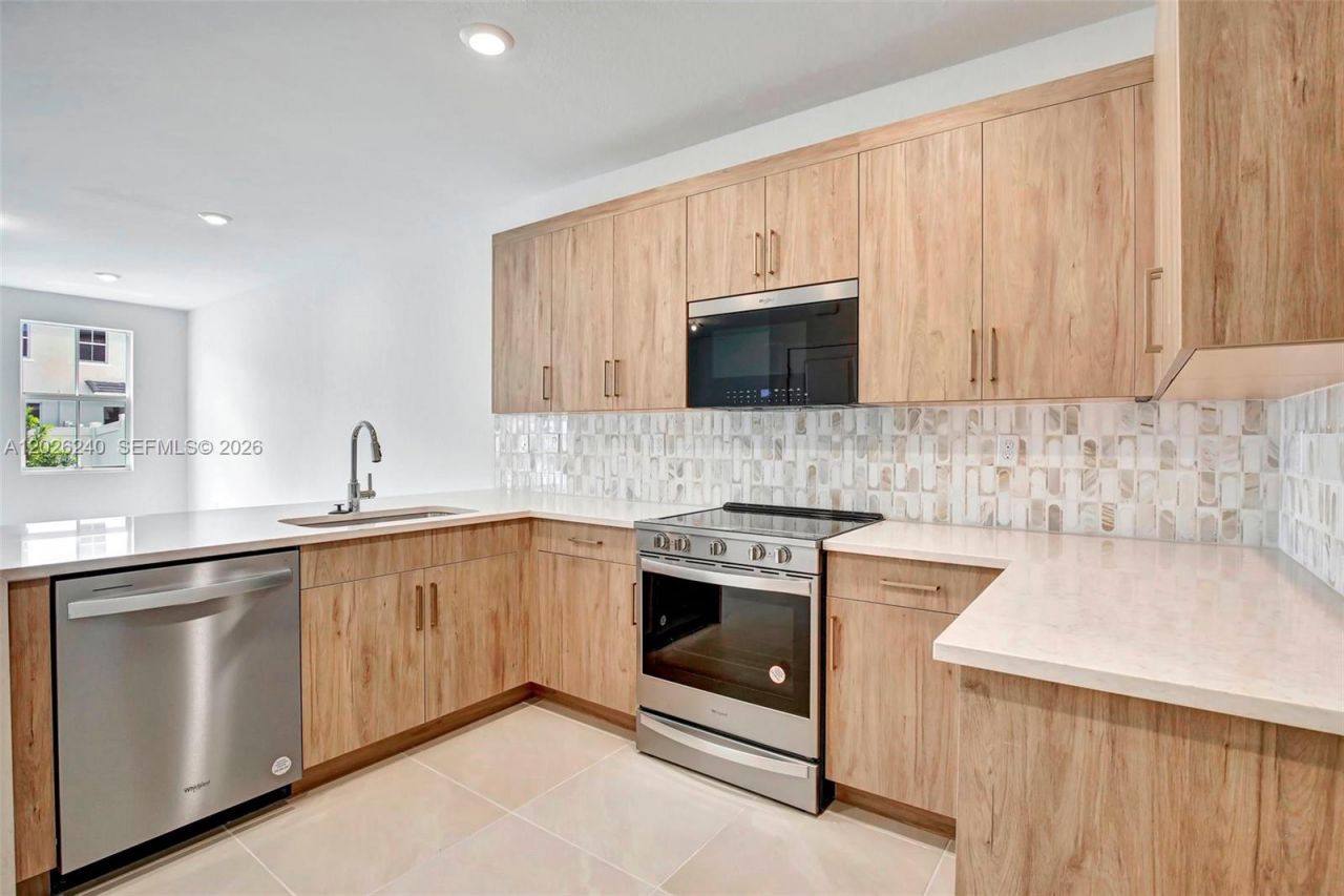 129 SW 171st Way , Pembroke Pines, FL 33027 Photo