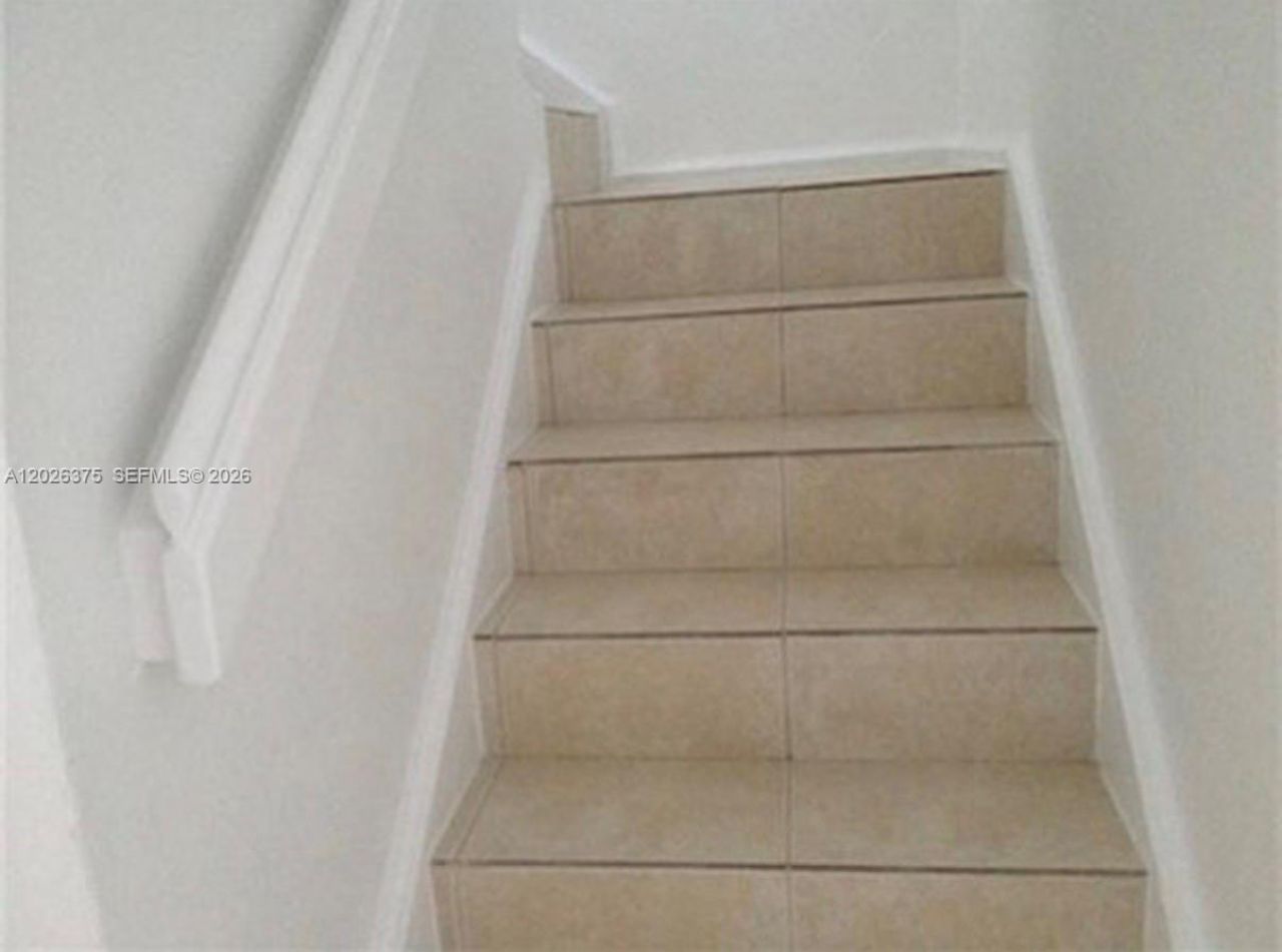 18101 NW 68th Ave , Unit D202, Hialeah, FL 33015 Photo