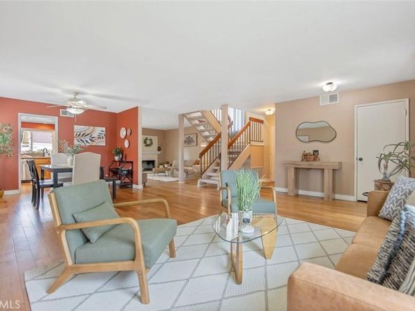27503 Fairport, Canyon Country, CA 91351