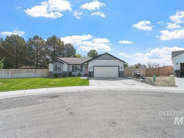 4035 N Blue Cascade, Buhl, ID 83316