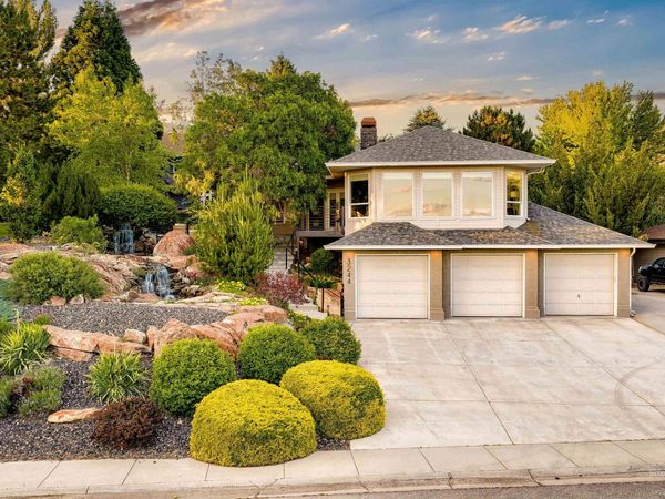 3244 E Boulder Heights Drive, Boise, ID 83712