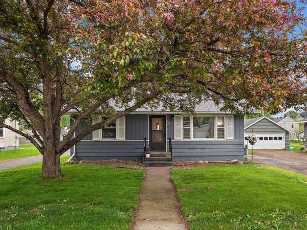 550 W 4th Street, Rush City, MN 55069