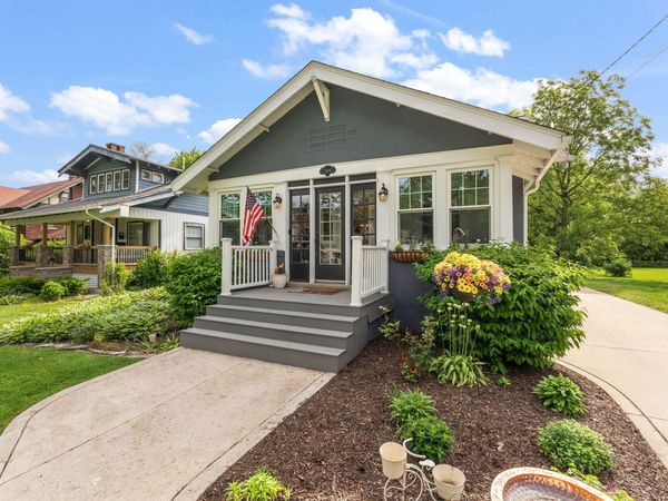 504 S Court Street, Crown Point, IN 46307