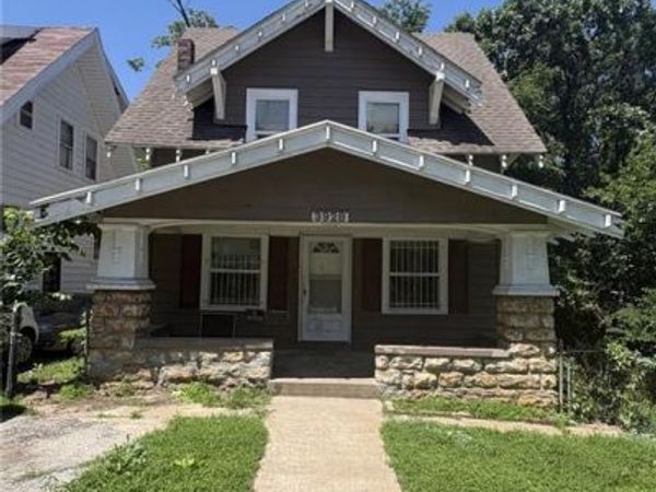 3928 S Benton Avenue, Kansas City, MO 64130