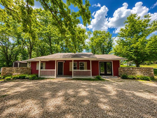 1104 N Ash Street , Mountain View, MO 65548