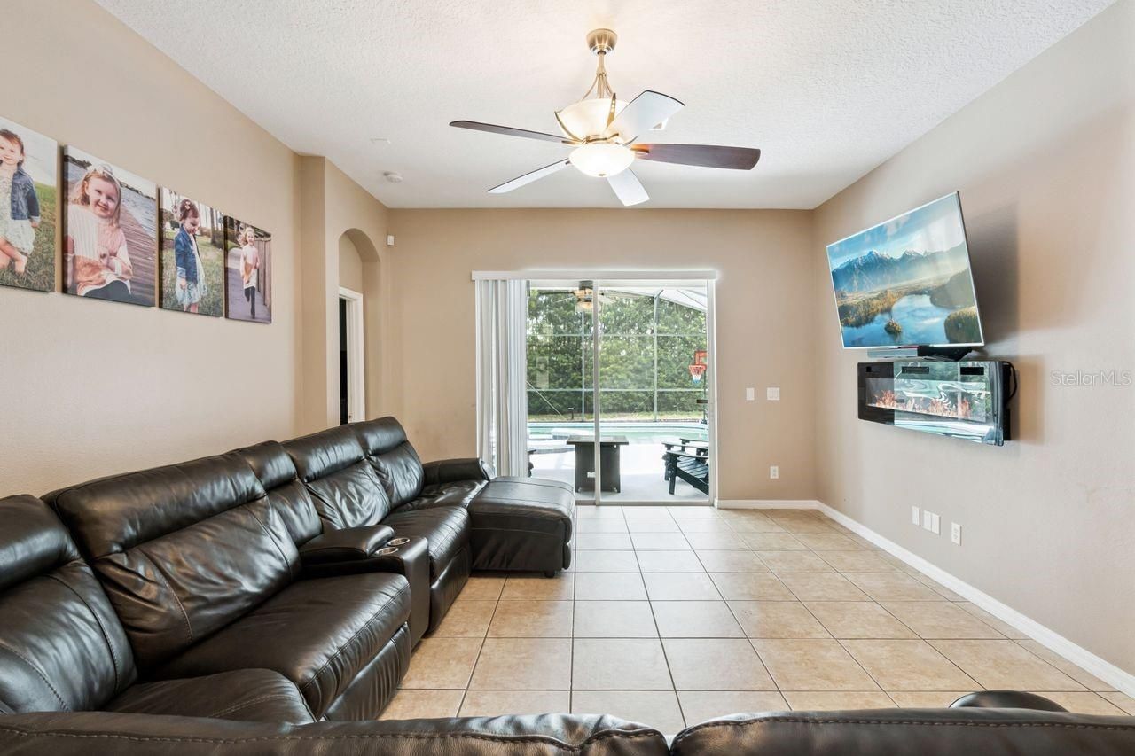 8484 Dover View Lane, Orlando, FL 32829 Photo