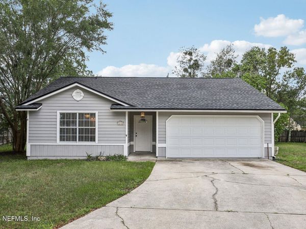 3195 CHADS Court, Green Cove Springs, FL 32043