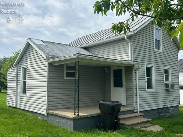 19 N Delaware Street, Shiloh, OH 44878