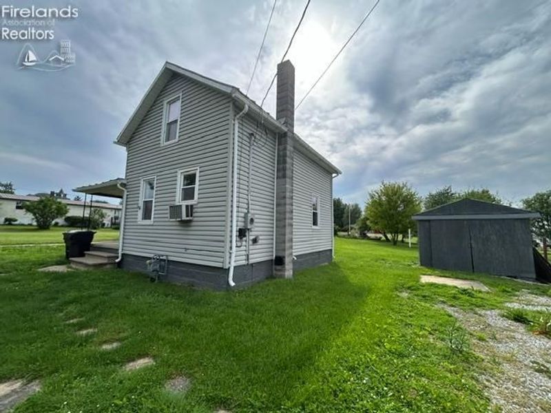 19 N Delaware Street, Shiloh, OH 44878 Photo 3
